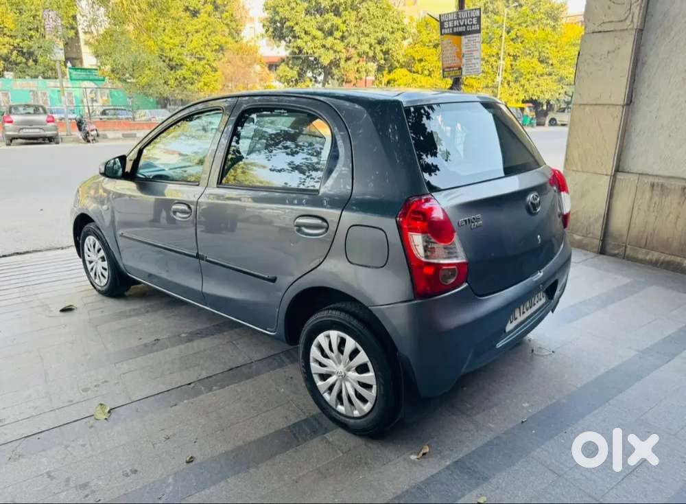 Toyota Etios Liva 2015
