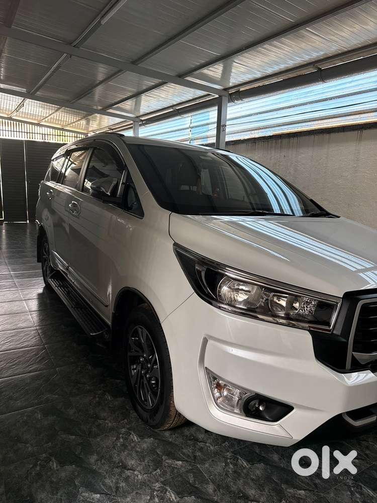 New Crysta Gx Plus With 3 Lakh Accessories And 5k Driven In Mint Cond