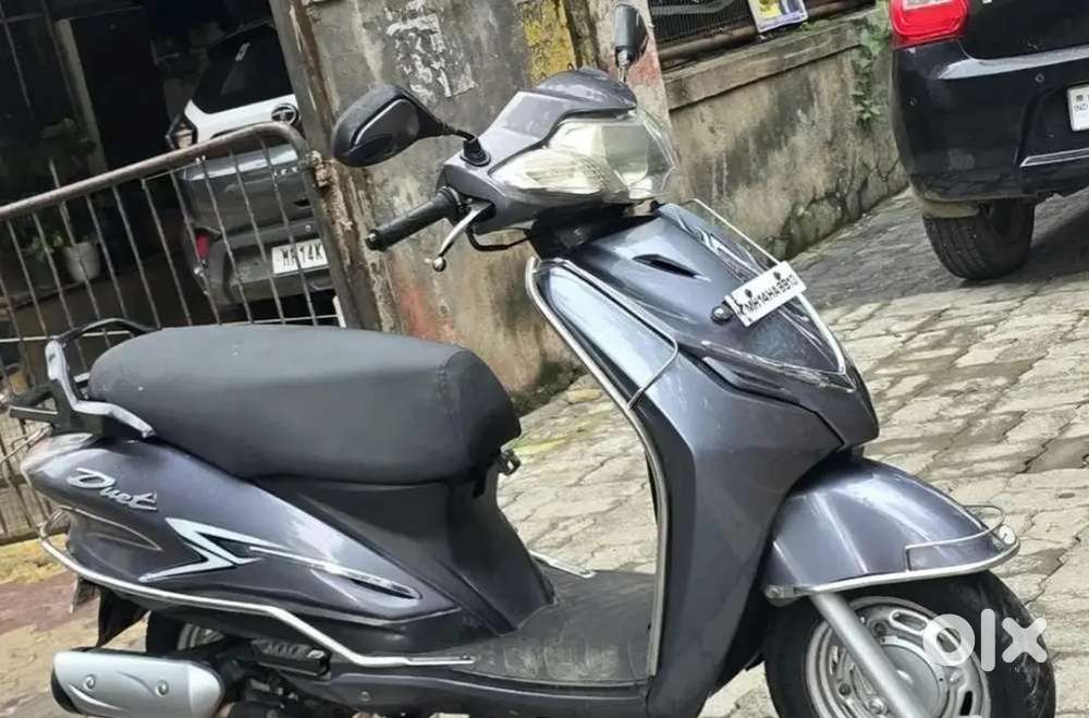 Looking good at low price Scooters 1823029503