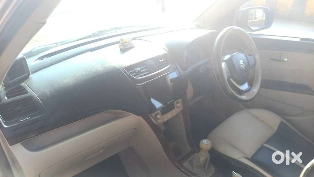 Maruti Suzuki Swift Dzire 1.2 Zxi Bsiv, 2013, Petrol