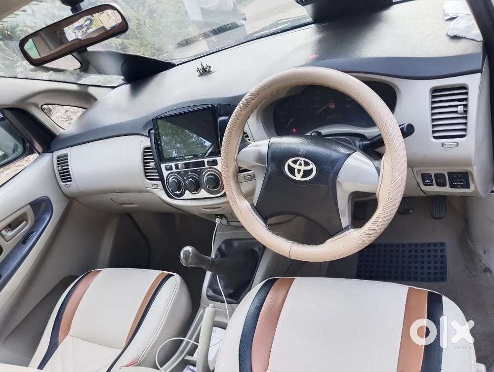Toyota Innova 2.5 Diesel Manual 2014