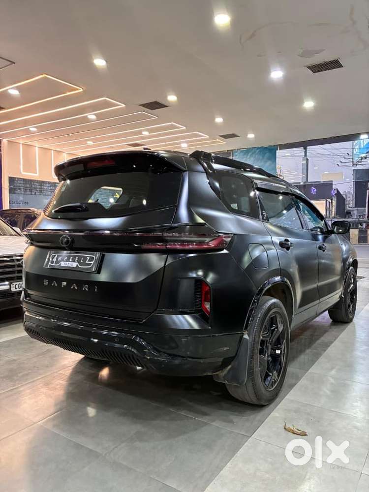 Tata Safari Accomplished X Plus 7 Str Dark Edition At, 2024, Diesel