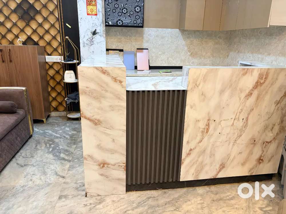 Reception counter