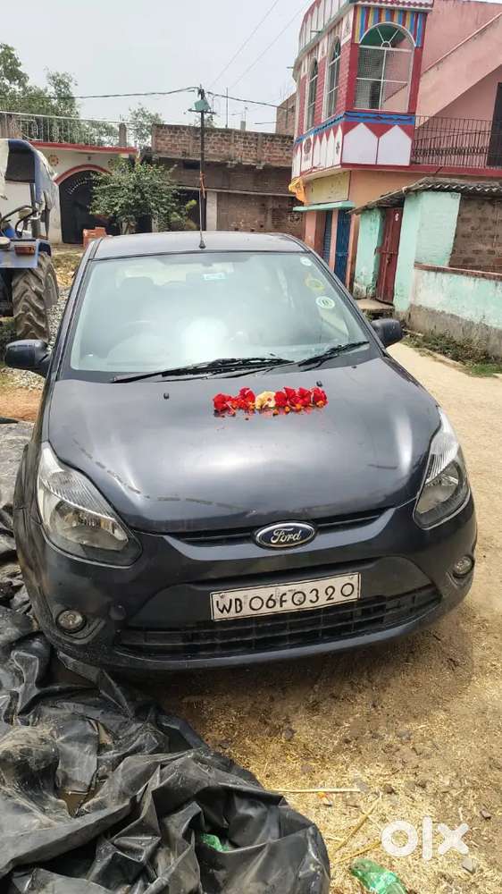 Ford, Figo 2011 Petrol