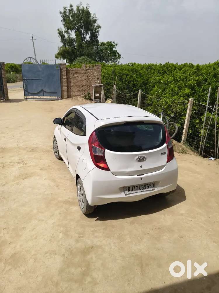 Rj=13 Hyundai Eon 2017 Petrol Well Maintained