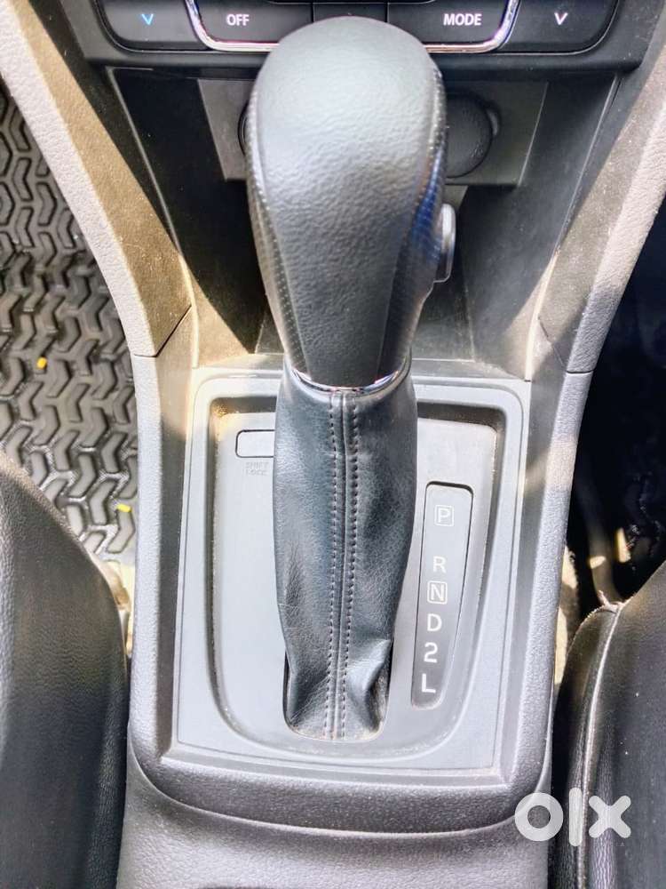 Maruti Suzuki Brezza 1.5 Zxi Plus At Smart Hybrid, 2020, Petrol