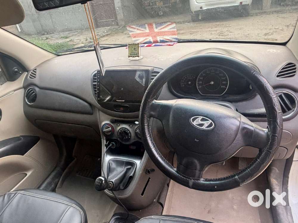 Hyundai I10 Sportz 2011 Car