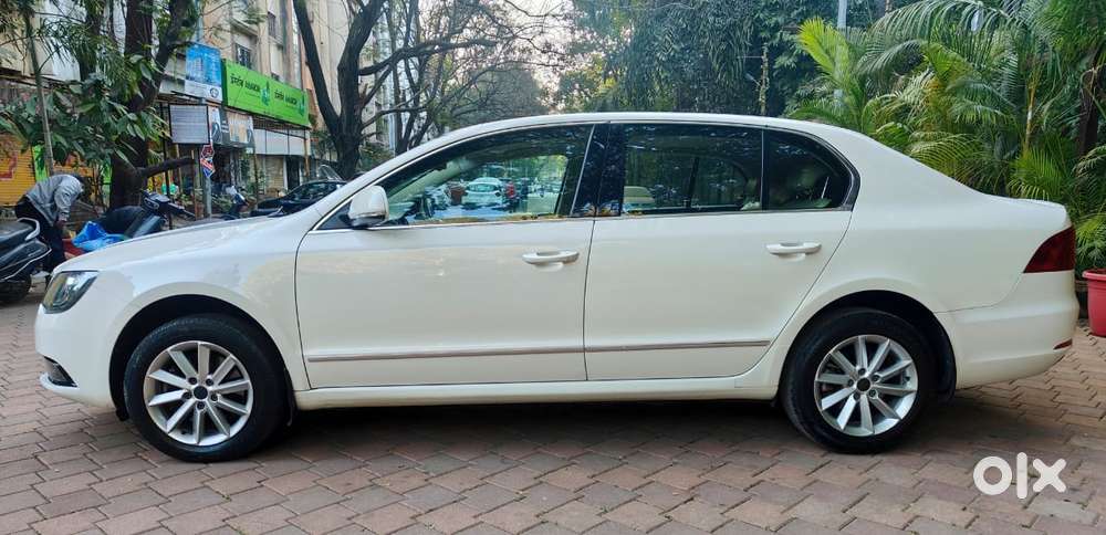 Skoda Superb 2013-2015 Elegance 1.8 Tsi Mt, 2015, Petrol