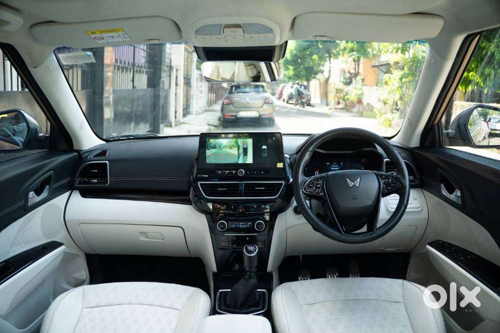 Mahindra Xuv 3xo Ax7l Petrol Mt, 2025, Petrol