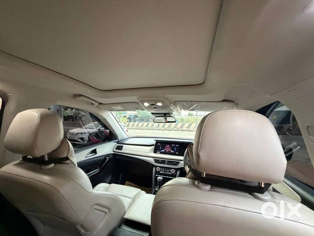 Mint Condition Xuv700 Petrol Mt  2021  Just 21k Km  Fully Maintaine