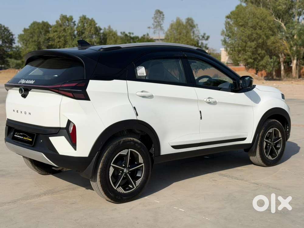 Tata Nexon Creative Plus 1.2 Revotron Petrol 7dca, 2025, Petrol