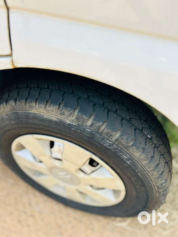 Maruti Suzuki Eeco 2013 Petrol 102000 Km Driven