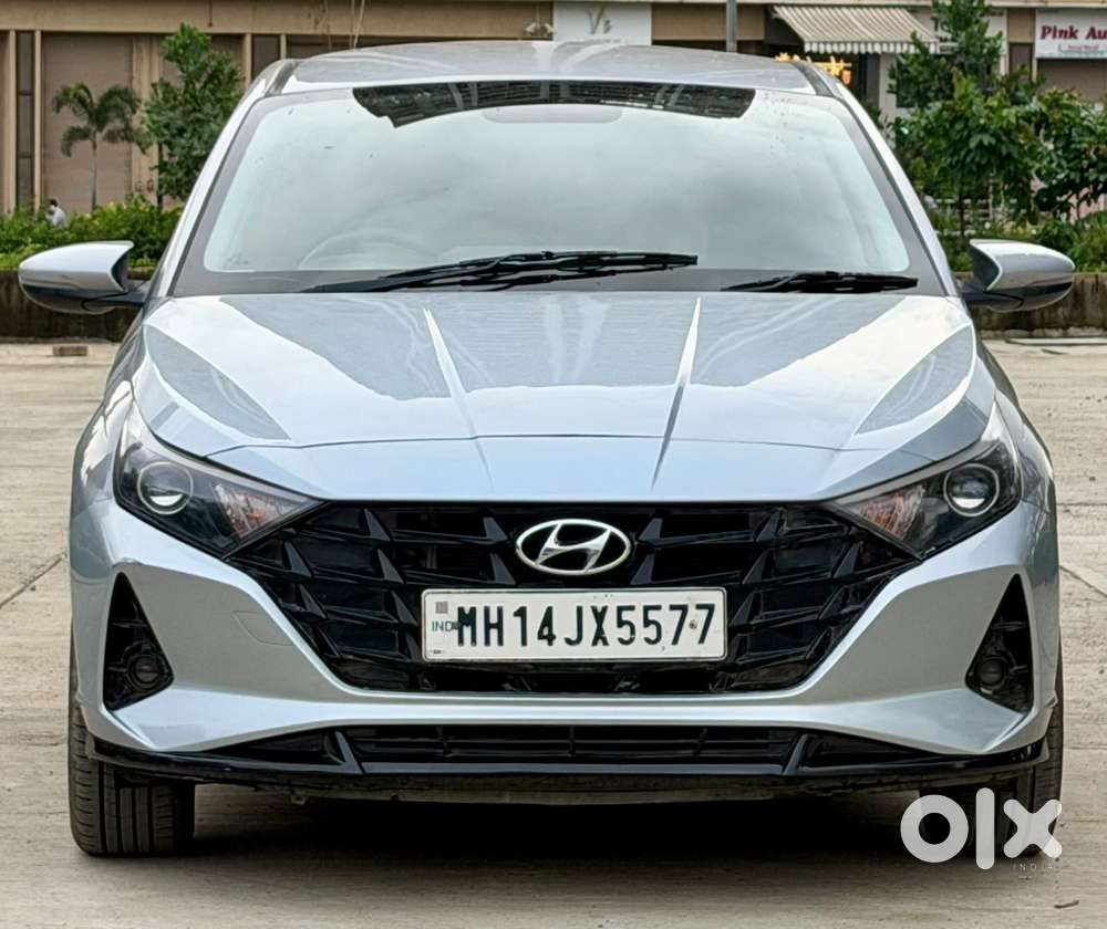 Hyundai I20 Sportz 1.2 Mt Dual Tone, 2022, Petrol