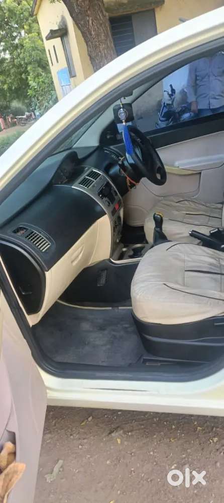 Tata Indica Vista 2011 Ls