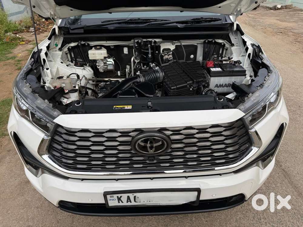 Toyota Innova Hycross 2.0 Zx Hybrid 7 Str, 2024, Petrol