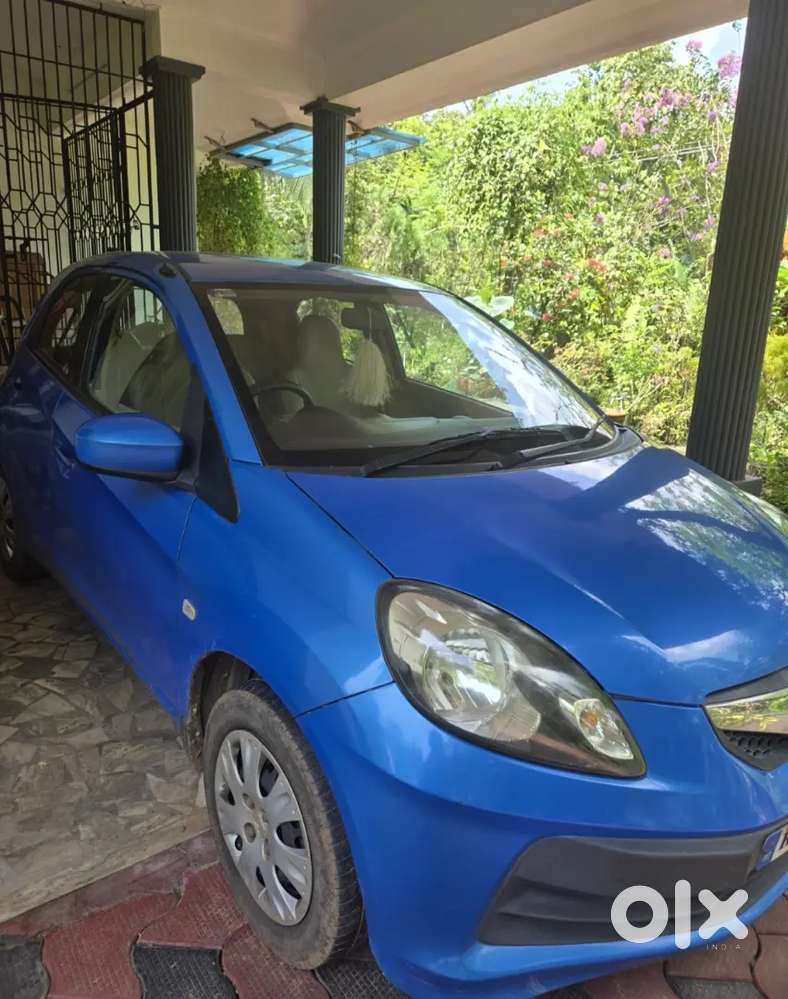 Honda Brio Petrol Manual 2013(2.75 Lac)