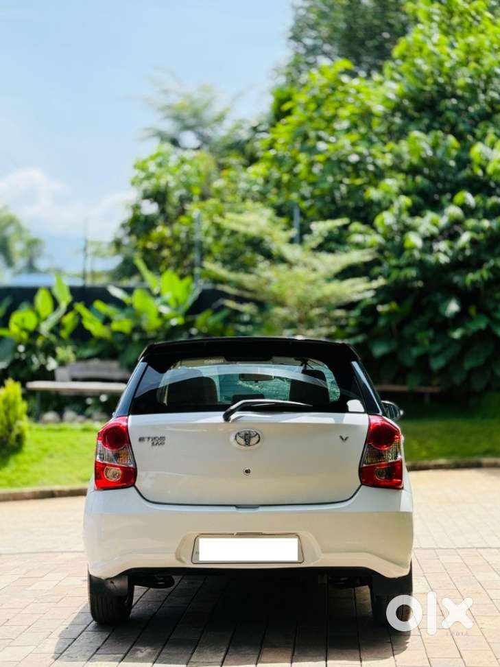 Toyota Etios Liva, 2019, Petrol