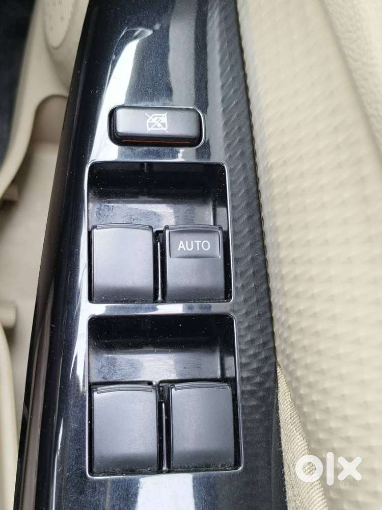 Toyota Etios Liva Vx Dual Tone, 2019, Petrol