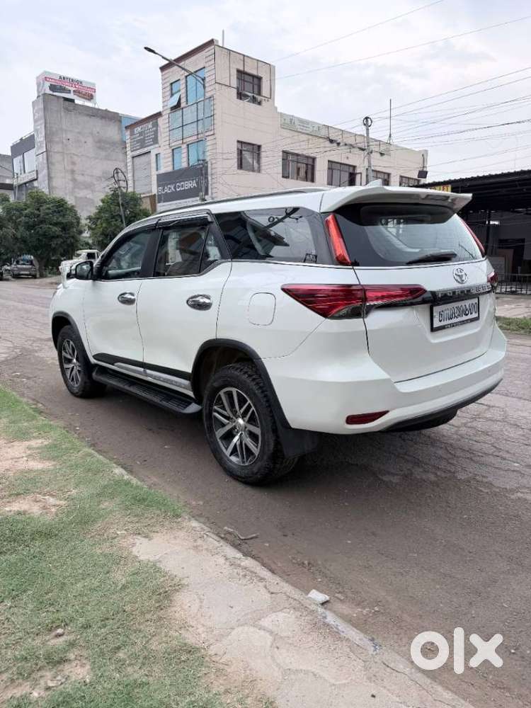 Toyota Fortuner 4x4 At, 2017, Diesel