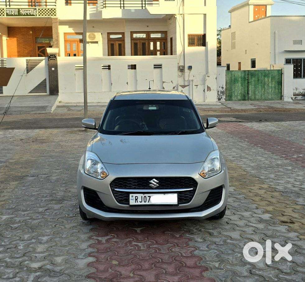 Maruti Suzuki Swift Vxi + Manual, 2022, Petrol
