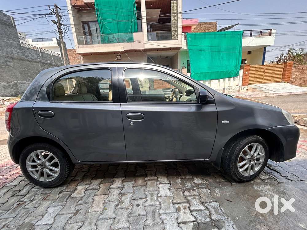Toyota Etios Liva Gd Diesel 2014  New Bridgestone Tyres