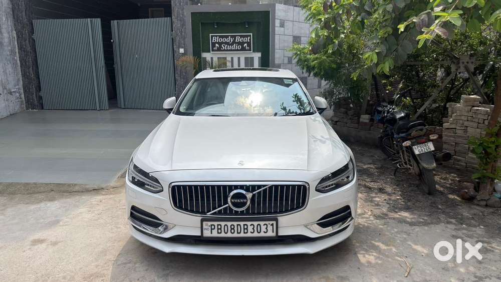 Volvo S90 2018 Diesel Well Maintained