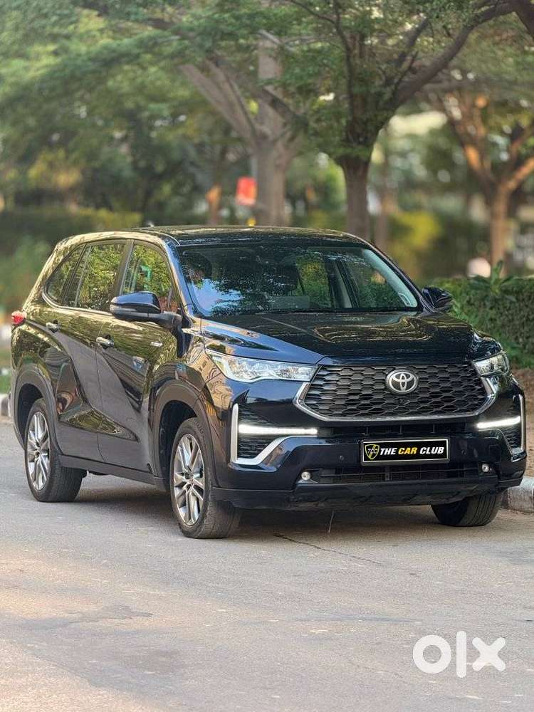 Toyota Innova Hycross 2.0 Zx Hybrid 7 Str, 2024, Petrol