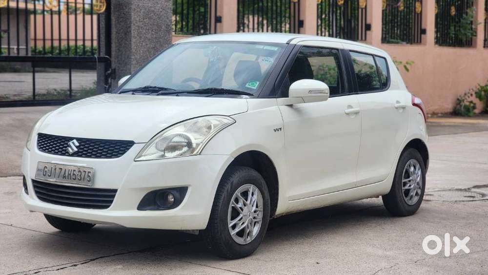 Maruti Suzuki Swift Vxi Abs Bsiv, 2014, Cng & Hybrids