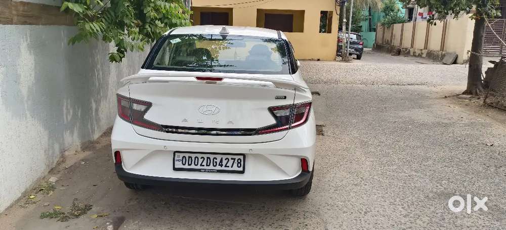 Hyundai Aura 2025 Cng & Hybrids 11500 Km Driven