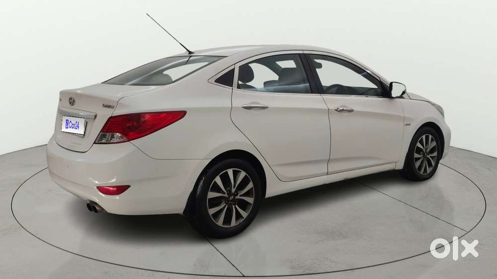 Hyundai Verna Fluidic 1.6 Crdi Sx Opt, 2013, Diesel