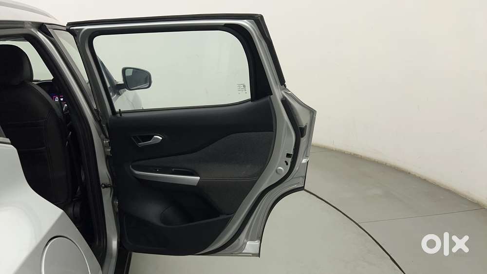 Nissan Magnite 1.0 Xv Premium Turbo Cvt, 2023, Petrol