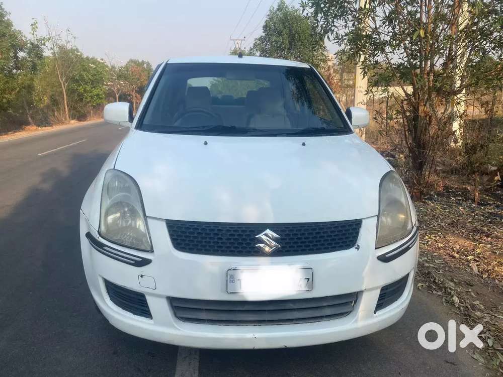 Maruti Suzuki Dzire Tour 2015