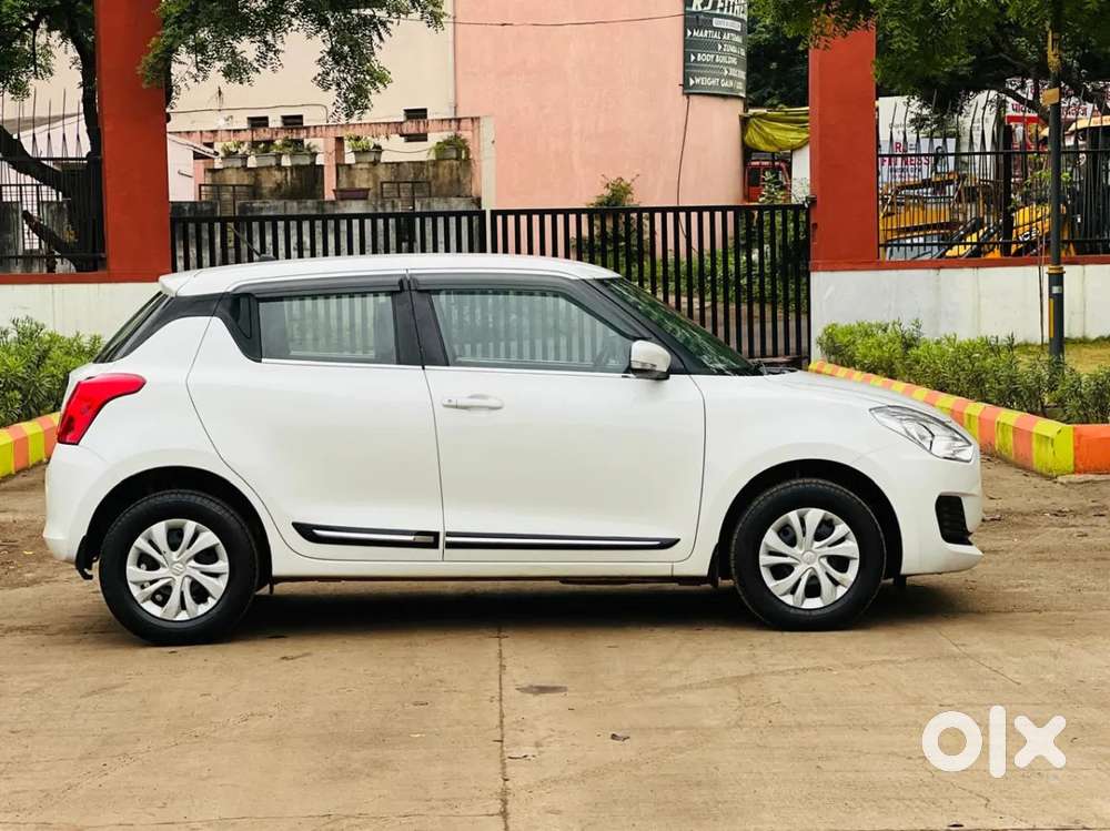 Maruti Suzuki Swift Vxi, 2021, Petrol