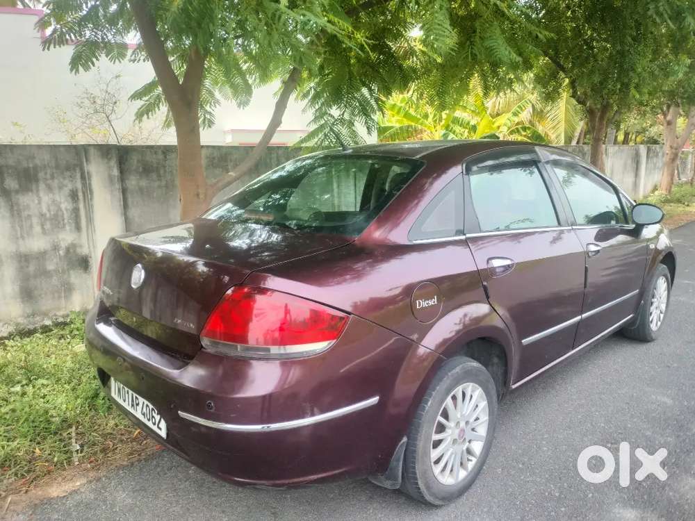 A Comfortable And Luxurious Car.