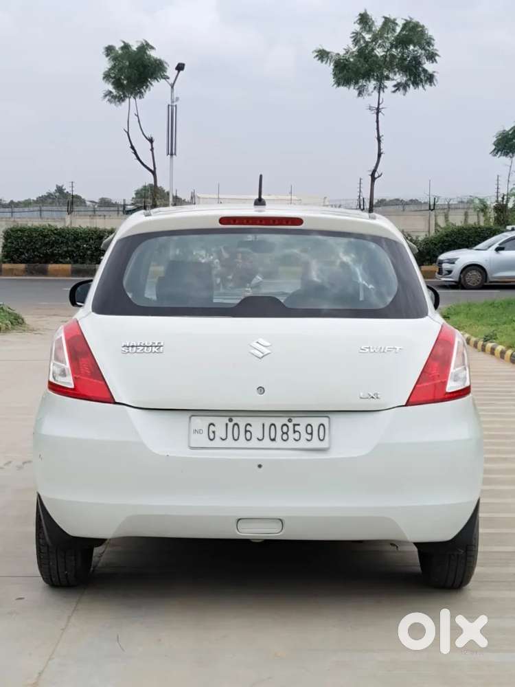 Maruti Suzuki Swift Vxi, 2016, Petrol