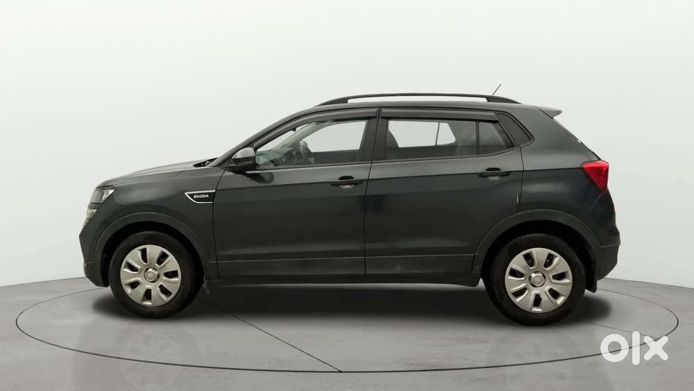Skoda Kushaq 1.0 Tsi Active, 2022, Petrol