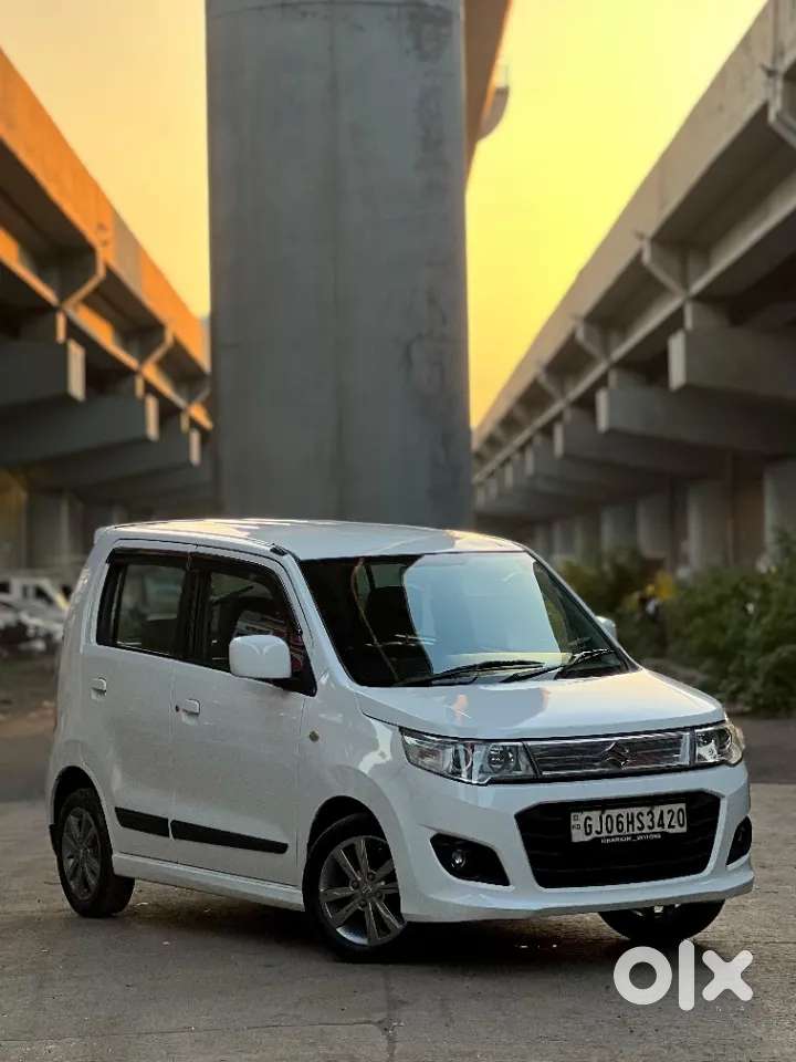 Maruti Suzuki Stingray Vxi Optional, 2015, Petrol