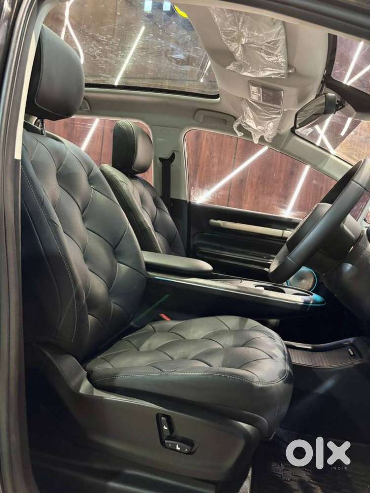 Mg Windsor Ev Essence, 2025, Electric