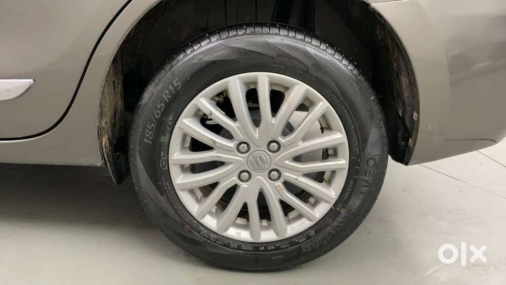 Maruti Suzuki Dzire 1.2 Zxi Amt, 2019, Petrol