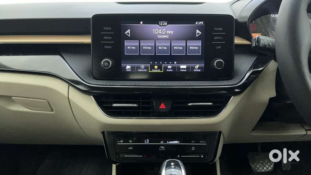 Skoda Slavia Style 1.5l Tsi Dsg, 2022, Petrol
