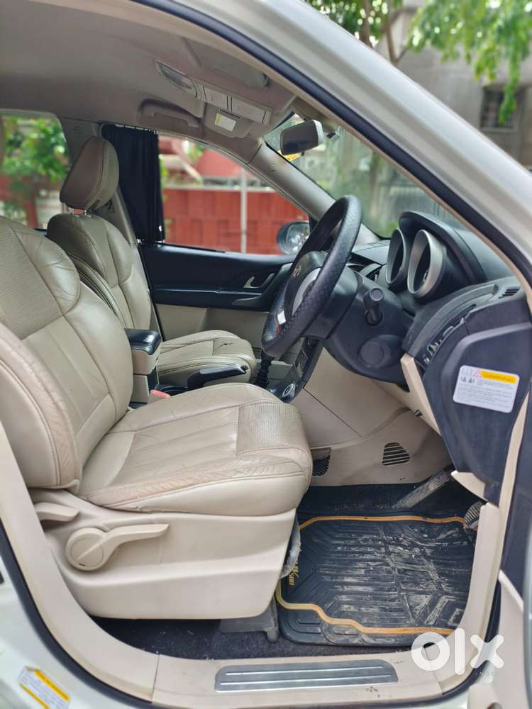 Mahindra Xuv500 W8, 2016, Petrol