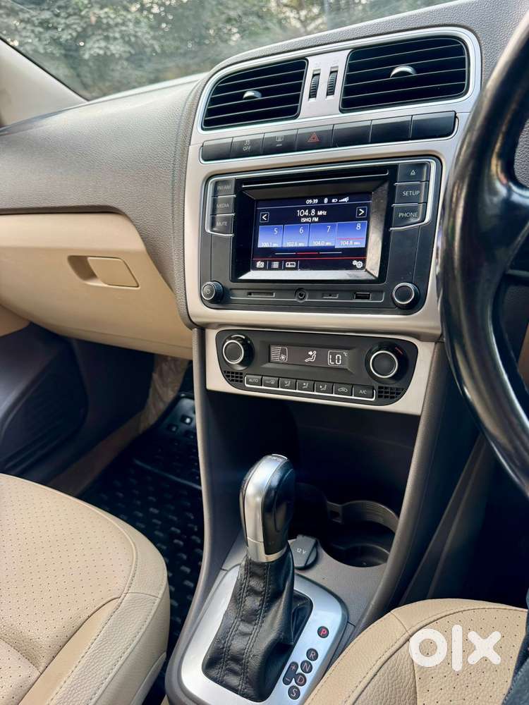 Volkswagen Vento 2010-2013 Petrol Highline At, 2017, Petrol