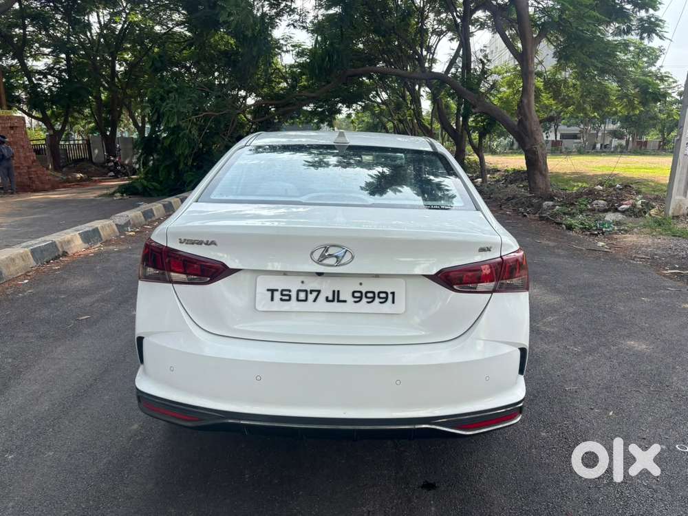 Hyundai Verna 1.5 Sx Diesel At, 2022, Diesel