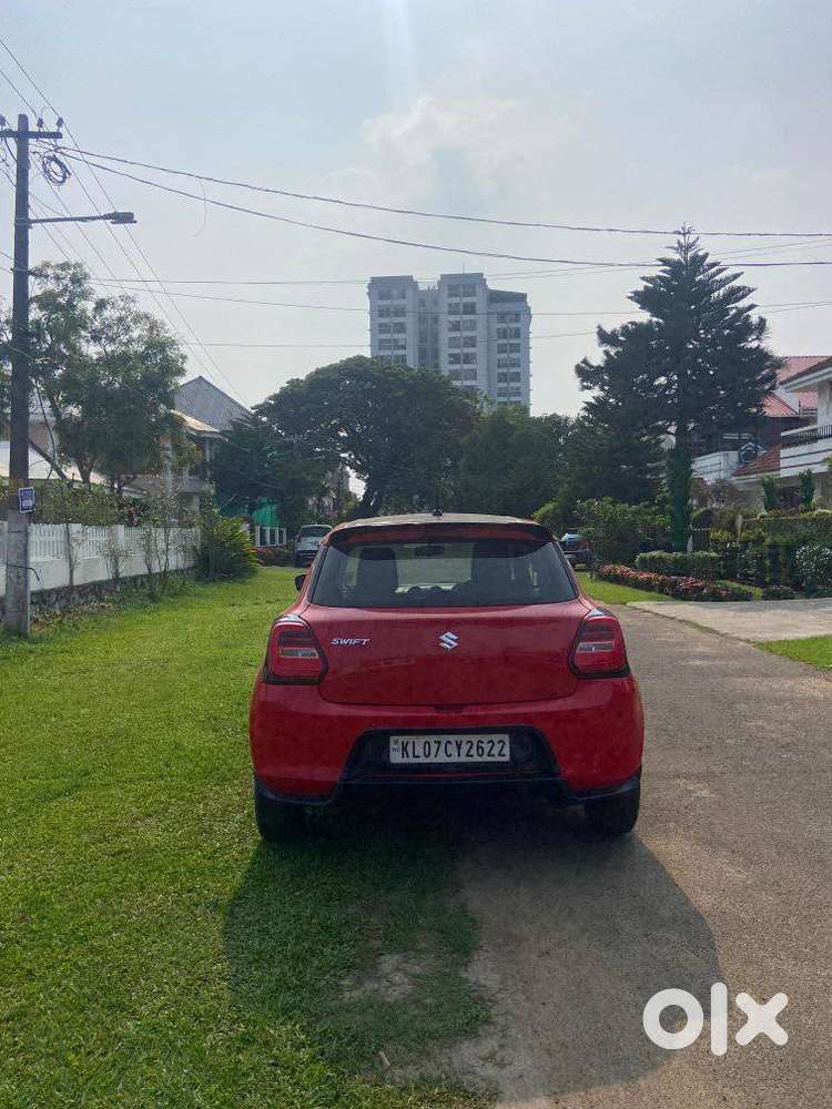 Maruti Suzuki Swift 1.2 Vxi (o), 2022, Petrol