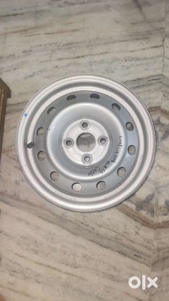 Swift Dzire rim