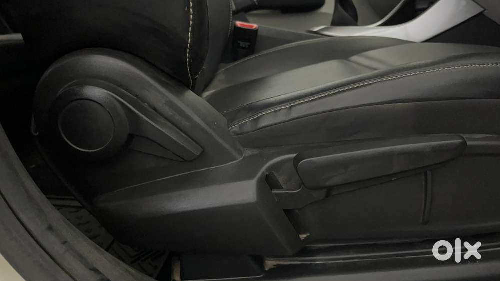 Tata Altroz Xz Plus (s) Icng, 2023, Cng & Hybrids