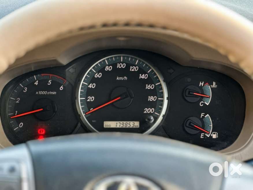 Toyota Innova 2.5 V 7 Str, 2015, Diesel