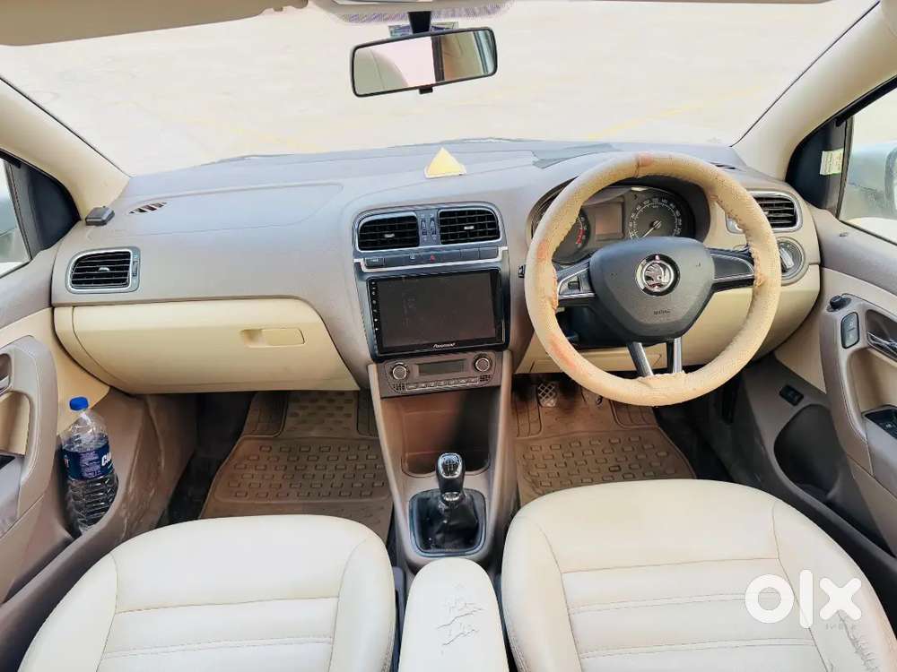 Skoda Rapid  2015