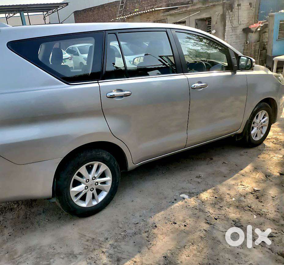 Toyota Innova Crysta 2.7 V, 2020, Petrol