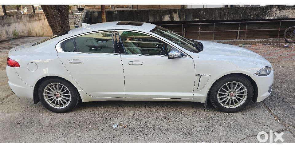 Jaguar Xf 2014 Diesel Well Maintained